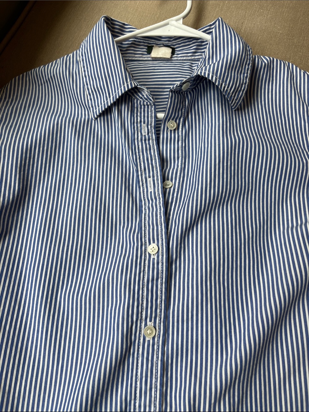 Blue and White Pinstripe Cotton Button-Down Shirt Large - Picture 5 of 7